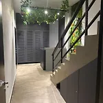 Omw Hotel Vorë